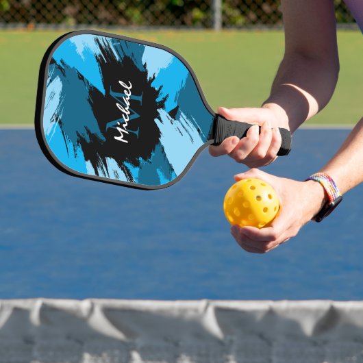 Pinselstriche in blauen Farbtönen mit Monogramm Pickleball Schläger (InSitu)