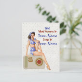 Pinup Girl & Funny Zitat "Was Bleibe?" Postkarte (Stehend Vorderseite)