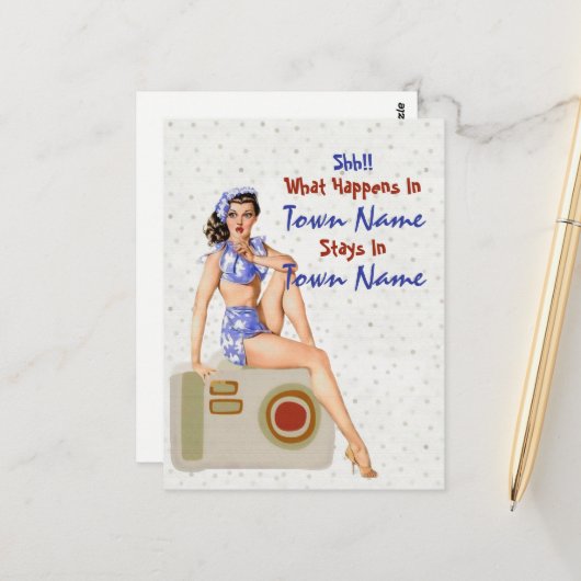 Pinup Girl & Funny Zitat "Was Bleibe?" Postkarte (Vorderseite/Rückseite Beispiel)