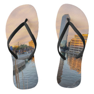 Pioneer Plaza Pond Morning Badesandalen