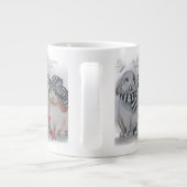 "Pipa & Marlow" Boganhues Print Jumbo-Tasse (Rückseite)