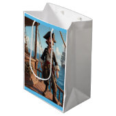 Pirate Birthday Mittlere Geschenktüte (Vorderseite Schrägansicht)