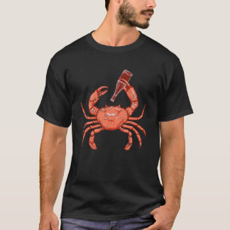 Pirate Crab Bottle Gift Sea Animal Crab T-Shirt