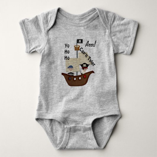 Pirate Ship Treasure Baby Strampler (Vorderseite)