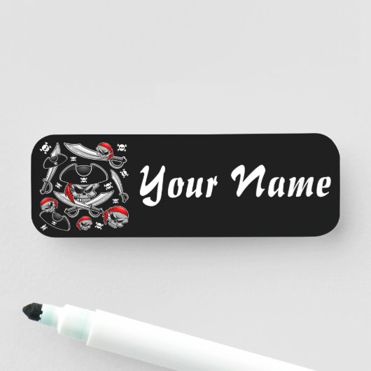 Pirate Skull mit Crossed Sabers Namensschild (Beispiel)