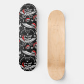 Pirate Skull mit Crossed Sabers Skateboard (Vorderseite)
