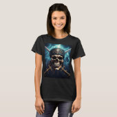 Pirate Skull mit Schwertern T - Shirt (Vorne ganz)