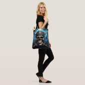 Pirate Skull mit Schwertern Tasche (Am Model)