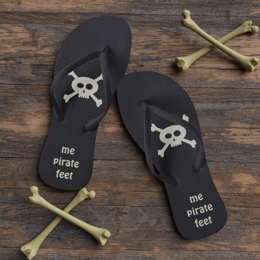 Pirate Skull und Crossbones Funny Piratenflagge Badesandalen