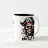 Pirate Skull und Crossbones Zweifarbige Tasse (VorderseiteRechts)