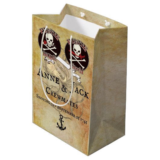 Pirate Wedding Mittlere Geschenktüte (Rückseite Schrägansicht)