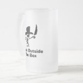 Piraten denken außerhalb der Box Mattglas Bierglas (Vorderseite Links)