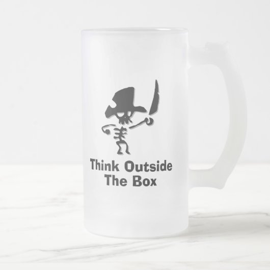 Piraten denken außerhalb der Box Mattglas Bierglas (Rechts)