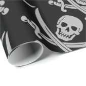 Piraten-Schädel und Schwerter Geschenkpapier (Rolleneckpunkt)