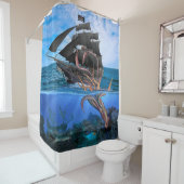 Piraten-Schiff gegen den riesigen Tintenfisch Duschvorhang (Beispiel)