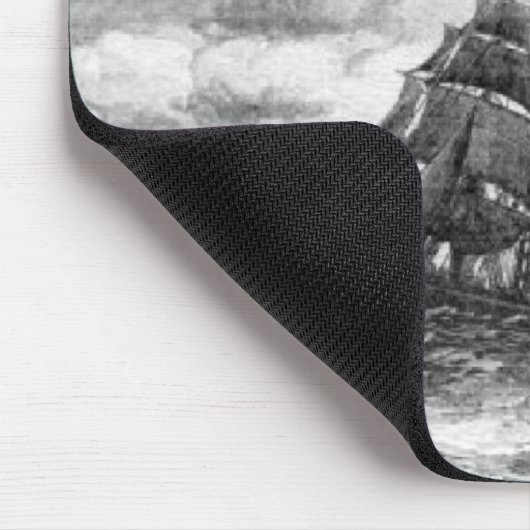 Piraten-Schiff in einem Sturm Mousepad (Ecke)