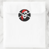 Piratenflagge Knochen Schädelgefährdungssymbol Runder Aufkleber (Tasche)