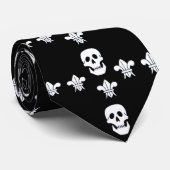 PIRATENFLAGGE SKULL UND DREI LILIES FLAG KRAWATTE (Gerollt)