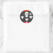 PIRATENFLAGGE SKULL UND DREI LILIES FLAGMONOGRAM RUNDER AUFKLEBER (Tasche)