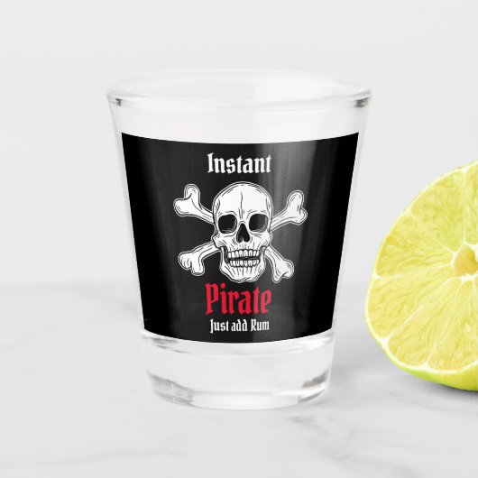 Piratenflasche Schnapsglas (Vorderseite)