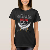 Piratenschädel und Schwerter T-Shirt (Vorderseite)