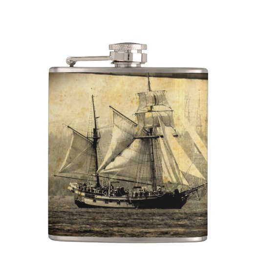 Piratenschiff Vinyl eingewickelte Flasche Flachmann (Vorderseite)