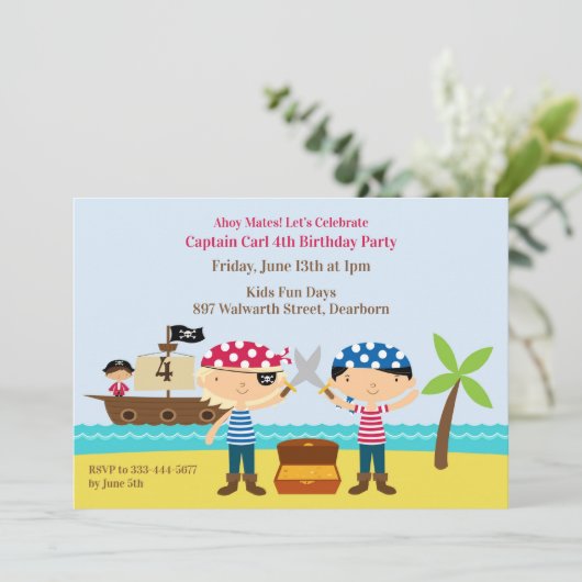 Pirates Birthday Party Mates Einladung (Stehend Vorderseite)