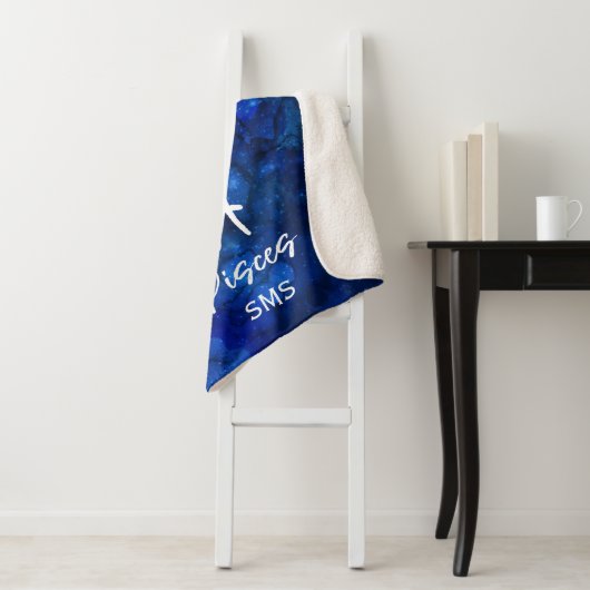 Pisces Zodiac Constellation Blue Galaxy Monogram Sherpadecke (Beispiel)