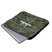Pisces Zodiac Sign auf Woodland Digital Camouflage Laptopschutzhülle (Vorne Knopf)