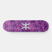Pisces Zodiac Symbol auf Fuchsia Pink Digitale Cam Skateboard (Horizontal)