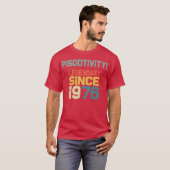 Pisootivity Lengendary since 1976 70s funny family T-Shirt (Vorne ganz)