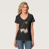 Pissing Chihuahua T-Shirt (Vorderseite Vollansicht)