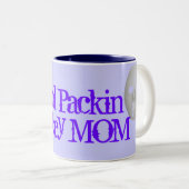 Pistole Packin Hockey-Mama! Zweifarbige Tasse (VorderseiteRechts)