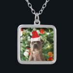 Pitbull Dog Christmas Tree Ornaments Snowman Versilberte Kette<br><div class="desc">Pitbull Hund Weihnachtsbaumschmuck Schneemann Doormat.Niedlich Pitbull Hund mit Weihnachtsbaumschmuck Schneemann im Hintergrund.</div>