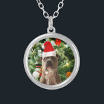 Pitbull Dog Christmas Tree Ornaments Snowman Versilberte Kette<br><div class="desc">Pitbull Hund Weihnachtsbaumschmuck Schneemann Doormat.Niedlich Pitbull Hund mit Weihnachtsbaumschmuck Schneemann im Hintergrund.</div>