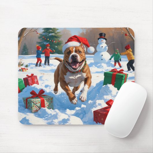 Pitbull Hund läuft im Schnee mit Weihnachtshut Mousepad (Mit Mouse)