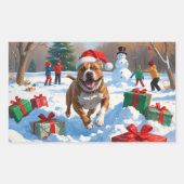 Pitbull Hund läuft im Schnee mit Weihnachtshut Rechteckiger Aufkleber (Vorderseite)