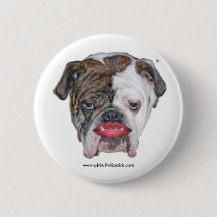 PITBULL MIT LIPPENSTIFT BUTTON