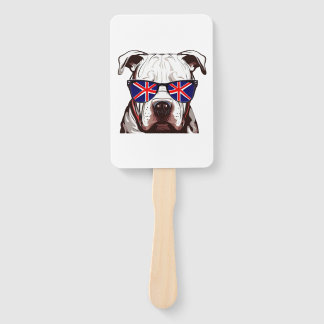 Pitbull Tragen Union Jack Sonnenbrille Fächer