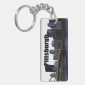 Pittsburgh PA-Skyline mit Pittsburgh im Himmel Schlüsselanhänger (Vorderseite links)