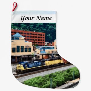 Pittsburgh PA - Zug, der durch Bahnhofsplatz geht Großer Weihnachtsstrumpf