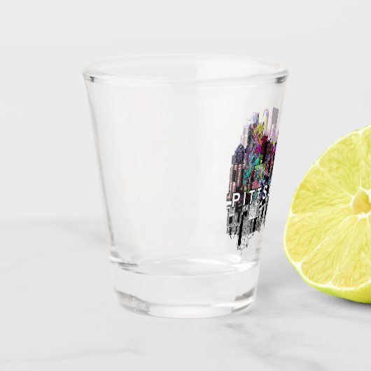 Pittsburgh, Pennsylvania in Graffiti Shot Glass Schnapsglas (Links)