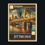 Pittsburgh, Pennsylvania | VINTAG Postkarte<br><div class="desc">Treten Sie ein in die Vergangenheit und tauchen Sie ein in die reiche Geschichte und die lebendige Energie von Pittsburgh mit dieser exquisiten Vintagen Postkarte. Diese Postkarte mit einer atemberaubenden Abbildung, die das Wesen der ikonischen Skyline der Stadt, die historischen Sehenswürdigkeiten und die lebendige Kultur aufnimmt, dient als bezaubernde Erinnerung...</div>
