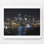 Pittsburgh-Skyline nachts Mousepad (Vorne)