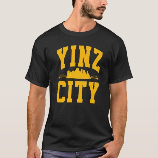 Pittsburgh Yinz Yinzer Steel City Skyline 412 Hom T-Shirt (Vorderseite)