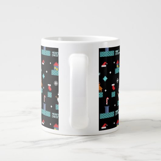 Pixated Frohe Weihnachtsmuster - Retro Design Jumbo-Tasse (Rückseite)