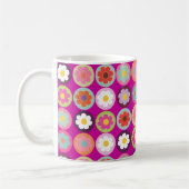 PixDezines groovy daisis/diy Hintergrundfarbe Kaffeetasse (Links)