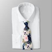 PixDezines H2 Blush Pink Navy Flowers  Krawatte (Gebunden)