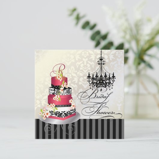 PixDezines Monogramm Brautkuchen, roter Samtkuchen Einladung (Stehend Vorderseite)