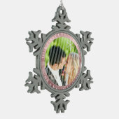 PixDezines Mr.&Mrs. 1. Weihnachts-Rose Schneeflocken Zinn-Ornament (Links)